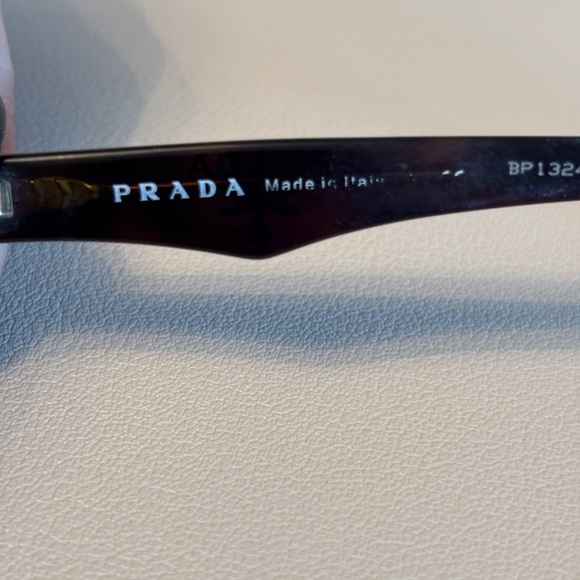 ☀️Prada Tortoiseshell Eyeglass Frames - Picture 4 of 7